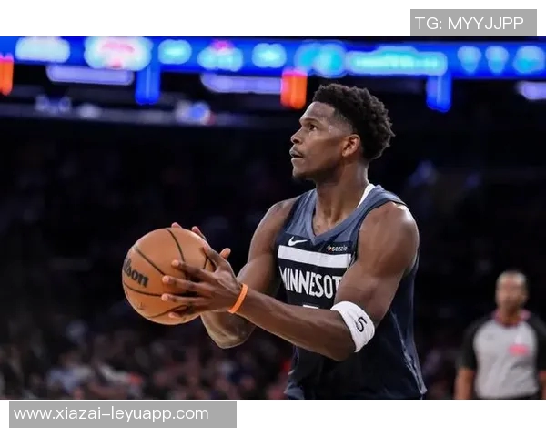 戈贝尔盛赞华子具备最佳防守阵容潜力能胜任各个位置的防守任务